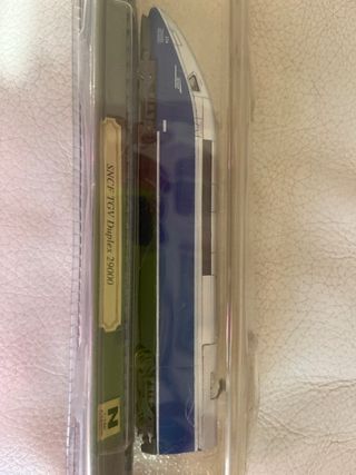 Modellini di treni in scatola. Il lotto completo è In vendita