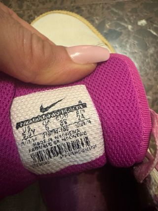 Zapatillas Nike Retro Vintage Blancas y Rosas