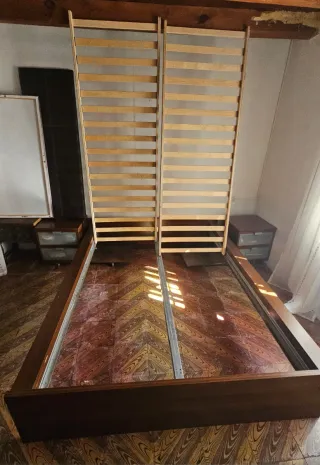 Dormitorio 1,35m estructura cama, somier, mesillas