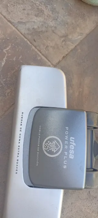 Aspirador Ufesa Cyclonic