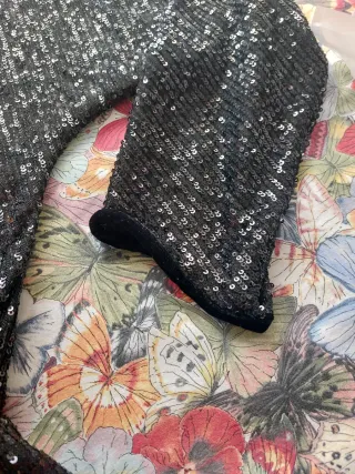 Mono fiesta lentejuelas negro Zara Talla L