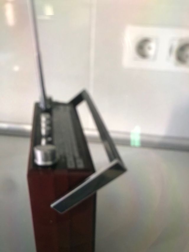 Vintage Radio working mains and battery