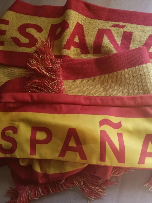 3 Bufandas España Roja y Amarilla