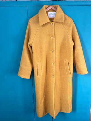Abrigo amarillo Compañía Fantástica Talla Única
