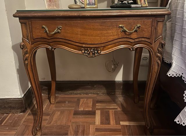 Mesita de noche madera y cristal