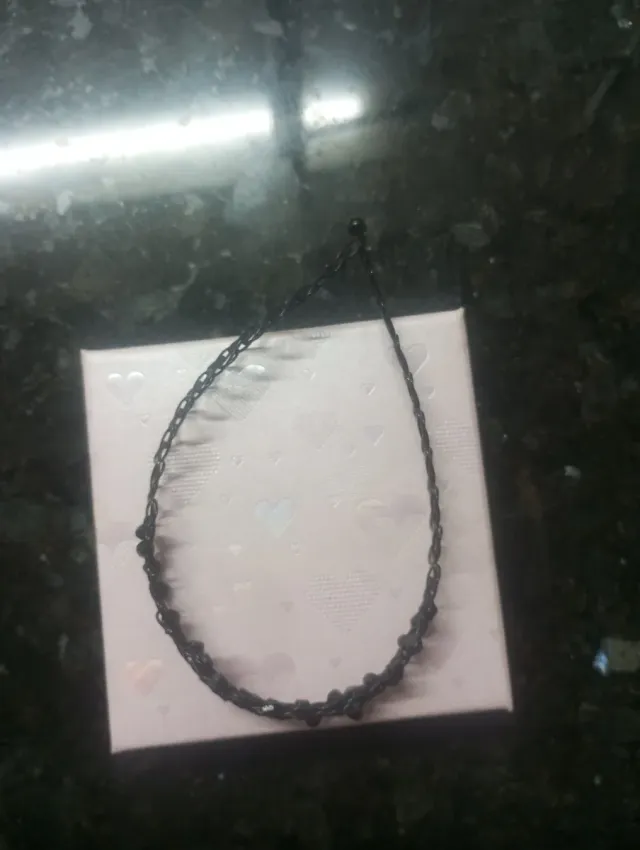 Gargantilla elástica con cuentas