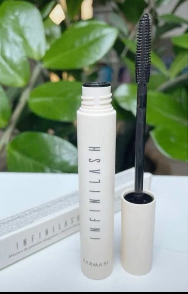 Mascara Farmasi Infinilash Nera