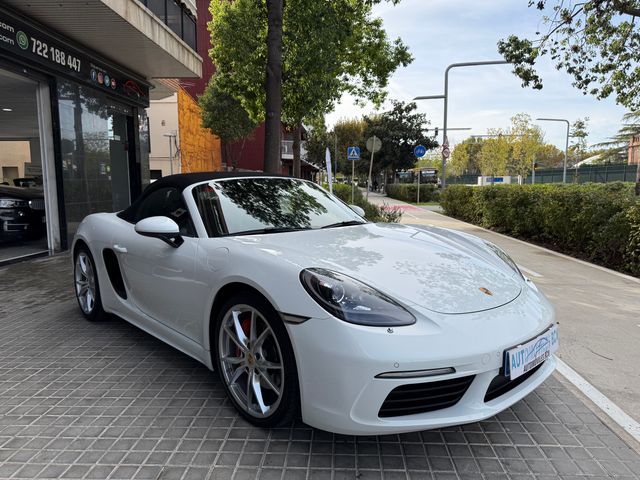Porsche 718 Boxster S 2017
