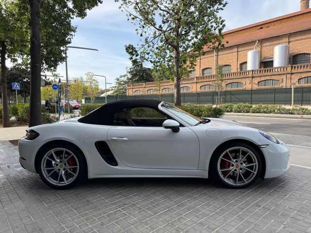 Porsche 718 Boxster S 2017