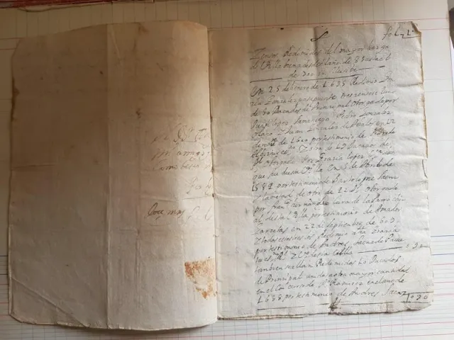 Antiguo manuscrito siglo XVII