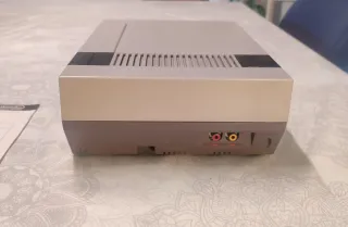 Nintendo NES + 2 Mandos y Manual