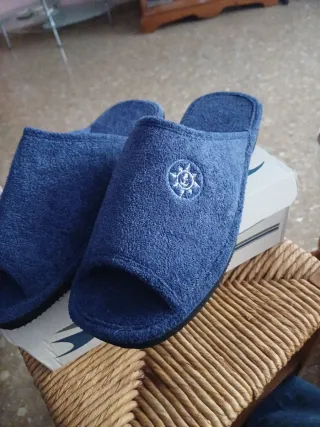 Zapatillas de estar por casa hombre nuevas