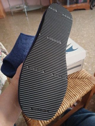 Zapatillas de estar por casa hombre nuevas