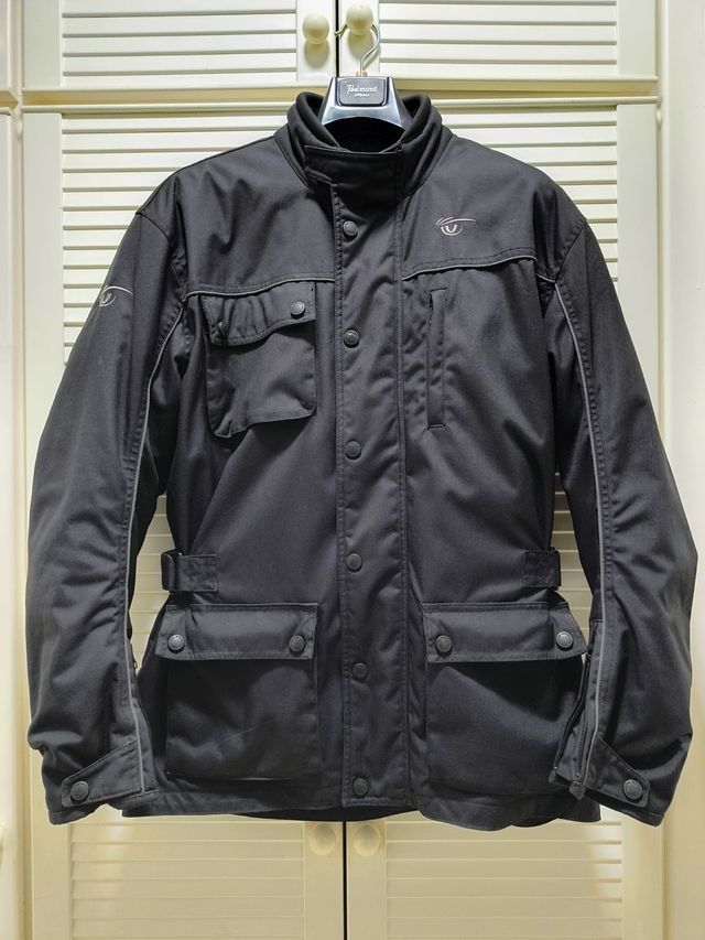 Chaqueta de motorista negra