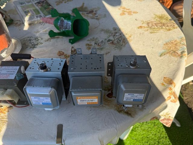 Magnetrones y transformadores de microondas