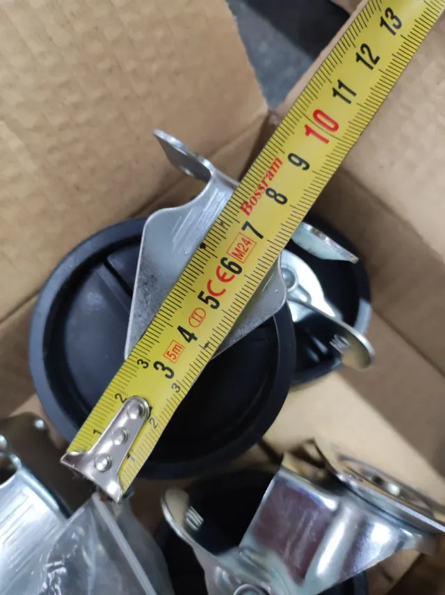 Ruedas giratorias con freno (4 unidades)