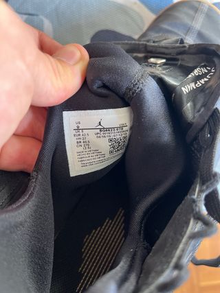 Jordan Proto-Max 720 Negro/Dorado