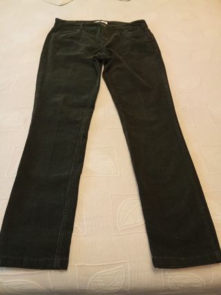 Pantalón marca SFERA TALLA 42 