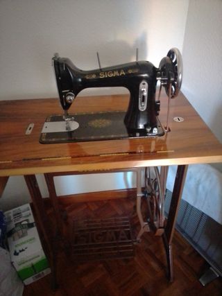 Máquina de coser antigua Sigma