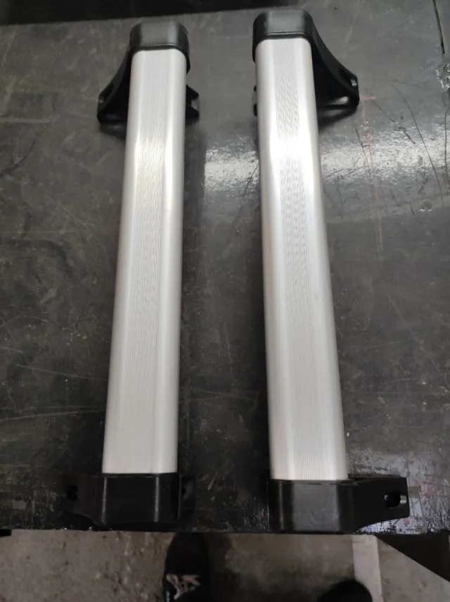 2 Tiradores carro herramientas Aluminio y Plástico