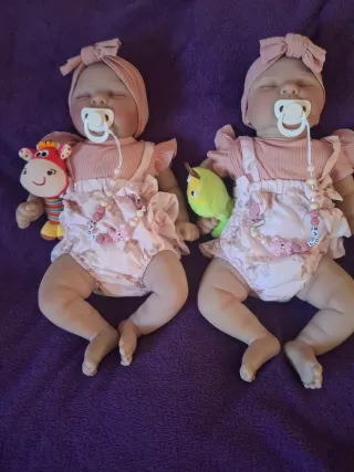 2 Bebés Reborn Gemelas