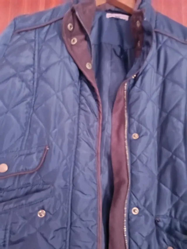 Chaqueta acolchada azul marino