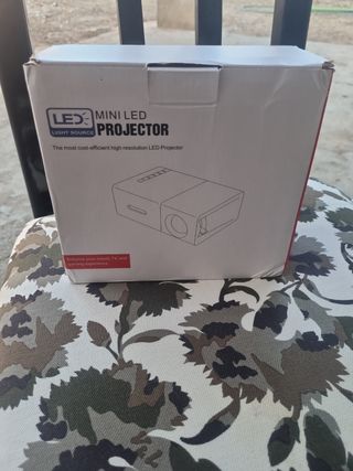 Mini Proyector LED Winston