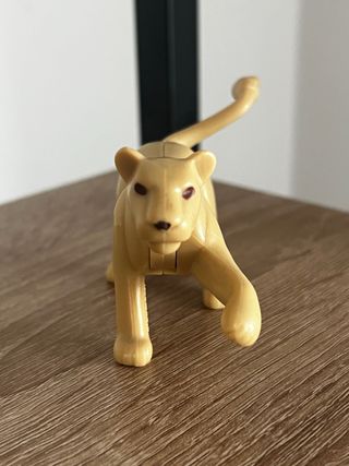 Mini Leonessa in Plastica Giocattolo