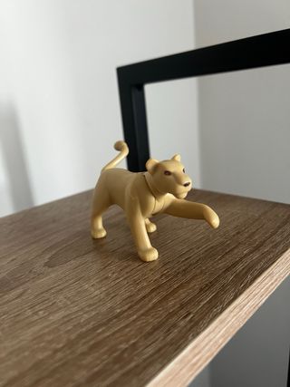 Mini Leonessa in Plastica Giocattolo