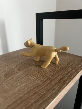 Mini Leonessa in Plastica Giocattolo