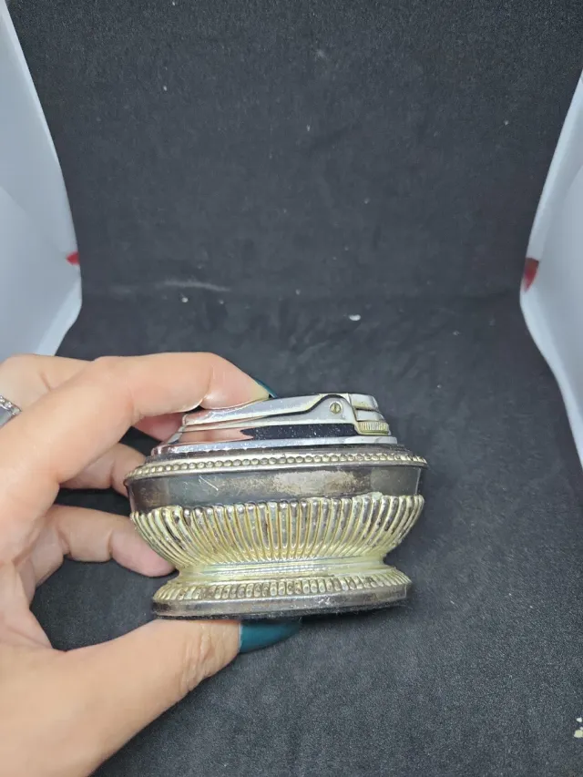 Accendino da tavolo vintage