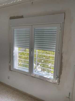 Montaje y fabricación ventanas PVC y aluminio