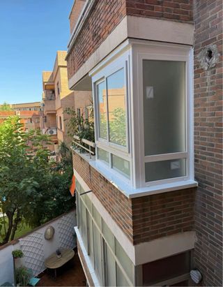 Montaje y fabricación ventanas PVC y aluminio