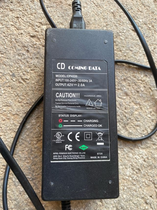 Cargador Patinete Eléctrico Joyor F1