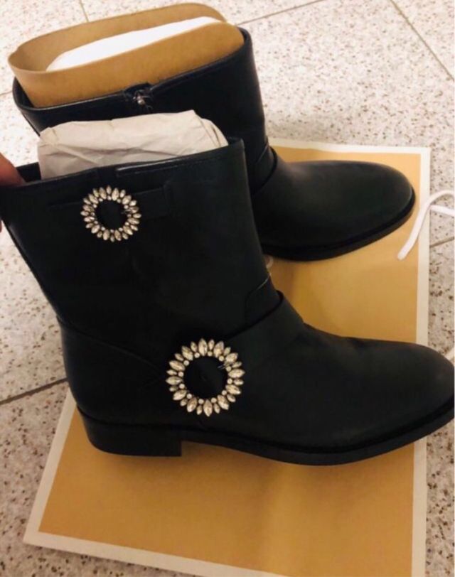 Botines Michael Kors Negros con Detalles Plateados