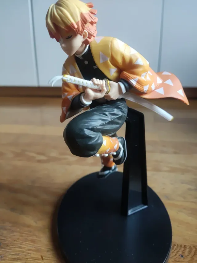 Figura Zenitsu Banpresto Vibration Stars