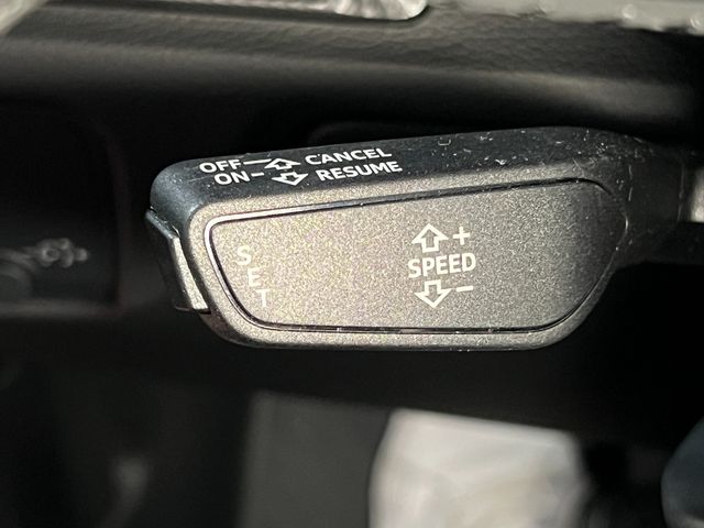 Audi A3 sport edition 1.5 TFSI CoD EVO Sedan