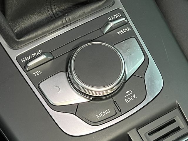 Audi A3 sport edition 1.5 TFSI CoD EVO Sedan