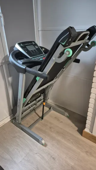 Cinta de correr Cecotec EXTREMETRACK