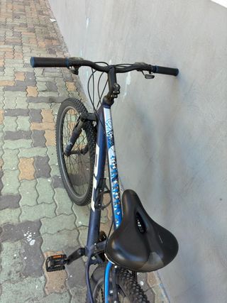 Bicicleta de Montaña BH Azul