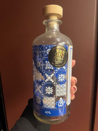 Bottiglia vuota gin World Gin Awards