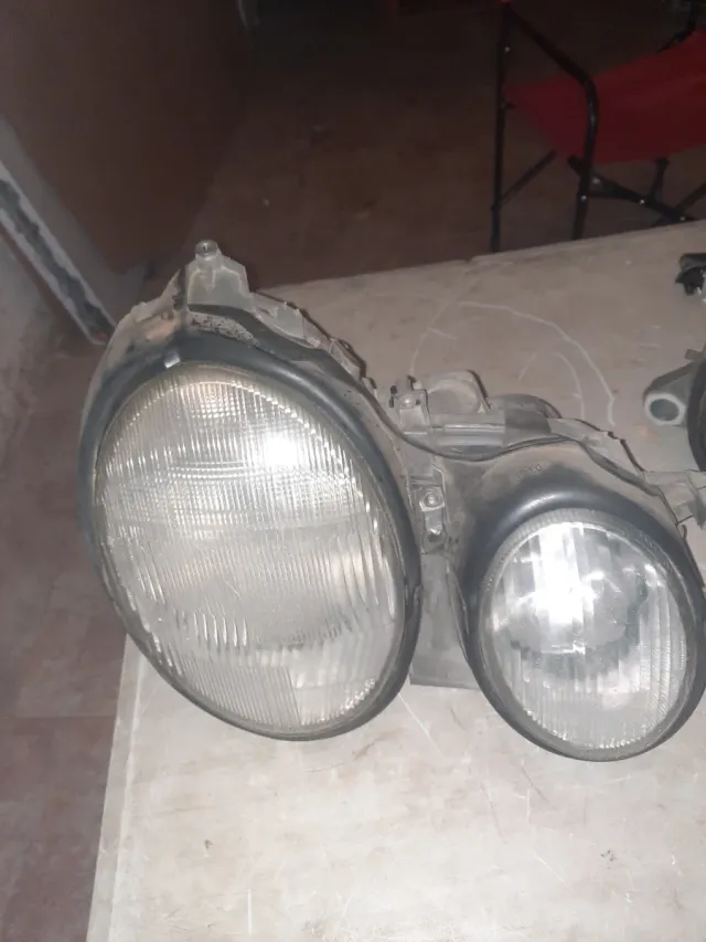 Faros Mercedes-Benz Clase E