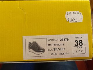 Zapatos 24 HRS Negros Talla 38 Muy buen estado