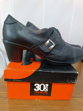 Zapatos 30s Treinta's Shoes Negros Tacón