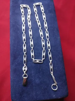 Collar de plata con eslabones.largo 46 cm.