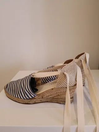Alpargatas cuña rayas Azul Blanco