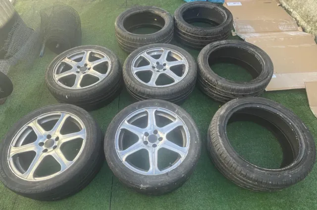 Llantas de aluminio y cubiertas 