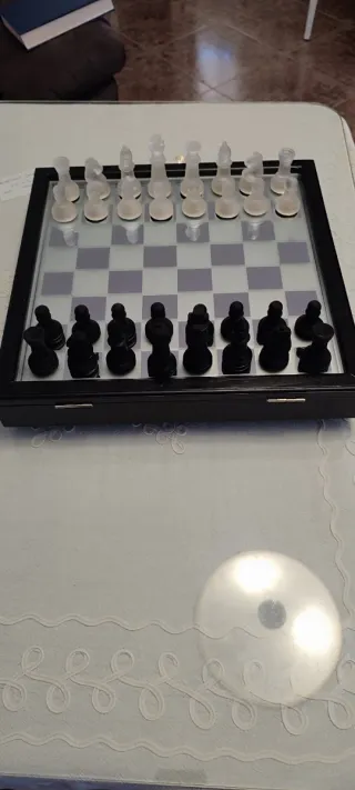 Tablero Ajedrez Cristal Negro y Transparente