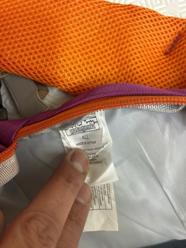 Mochila Patagonia Refugio 26L Laranja Nova com ete