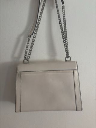 Bolso Michael Kors blanco con tachuelas